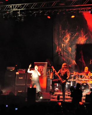 Live concert by Life Right Now