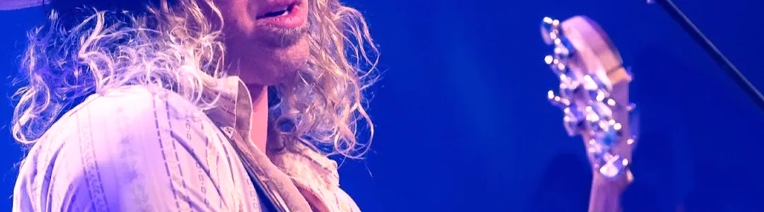 Casey James