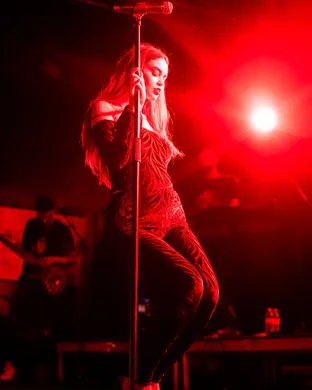 Live concert by Sabrina Claudio